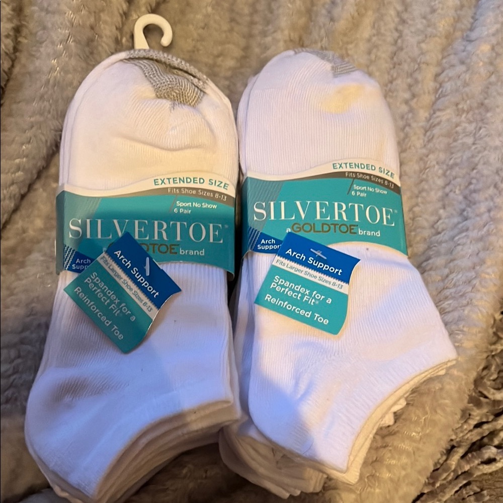 Gold Toe White Ankle Socks